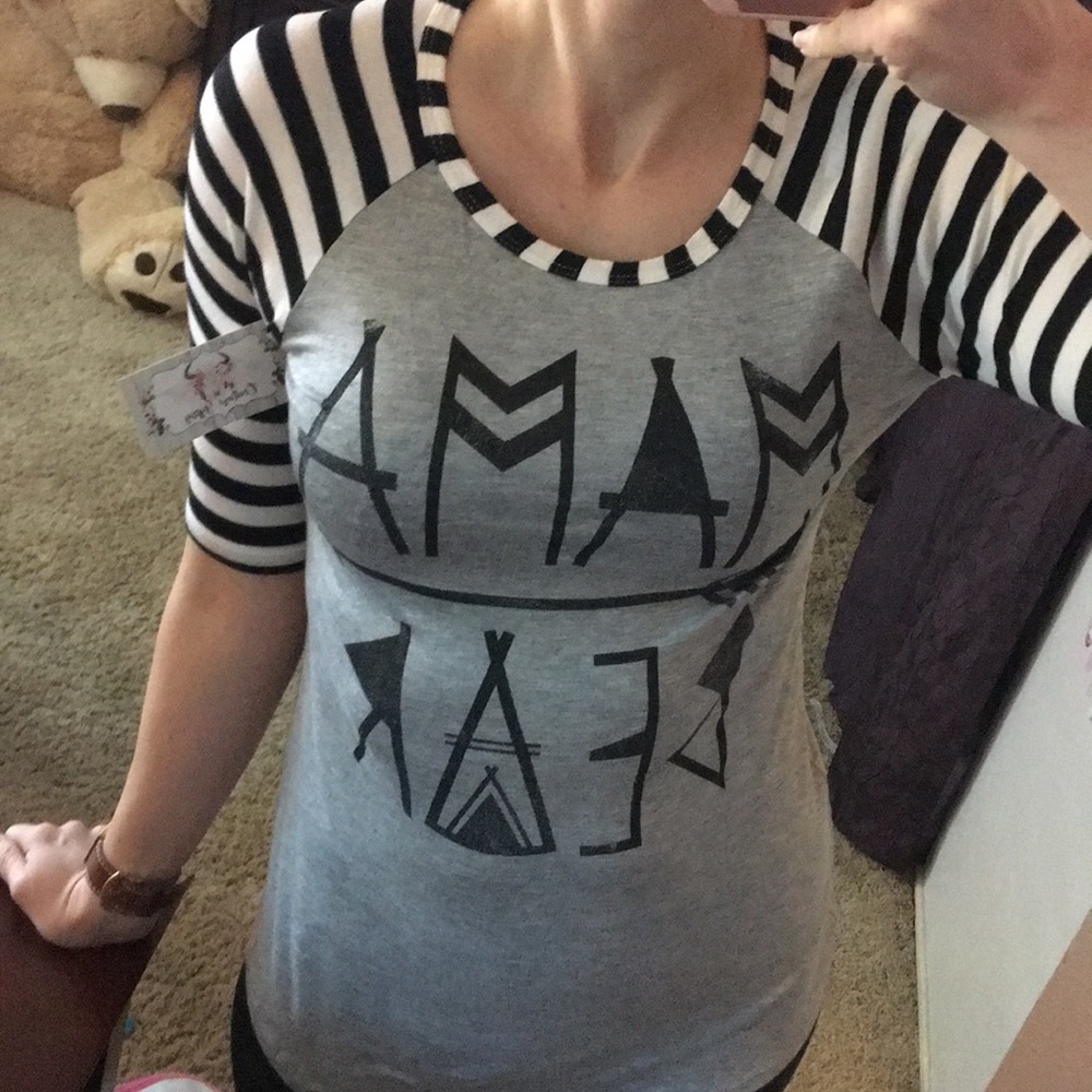 5⭐️1  SM LEFT!!Mama Bear Black Stripe Graphic Tee - Picture 3 of 7